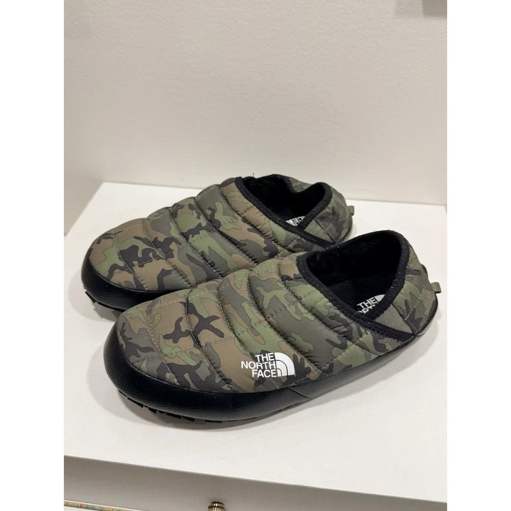 The North Face Men's Size 8 ThermoBall Traction Mules V Slippers Camo MSRP $70